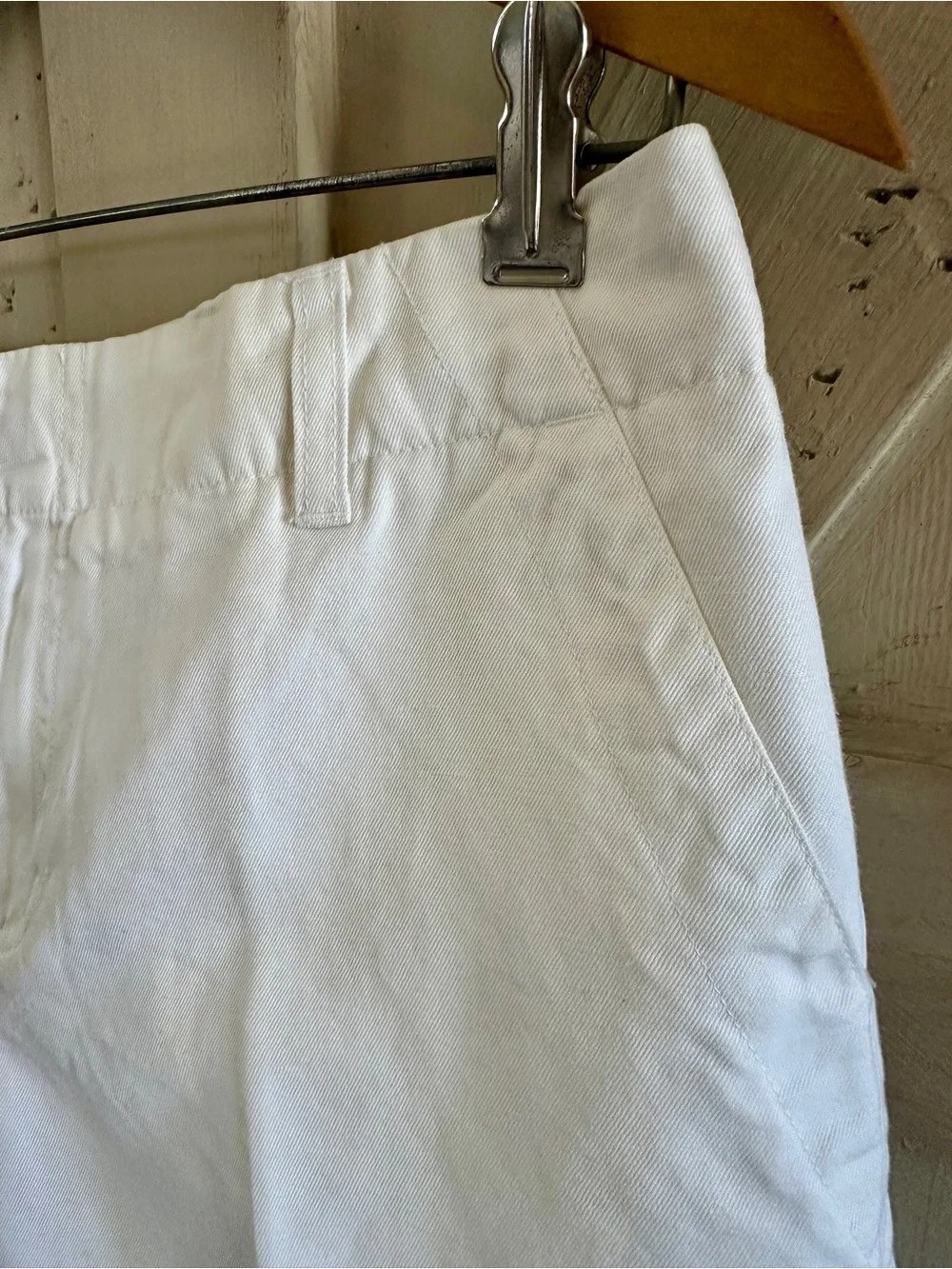 GAP Khakis White Linen Blend Shorts Women’s Size 10 Classic Flat Front Summer